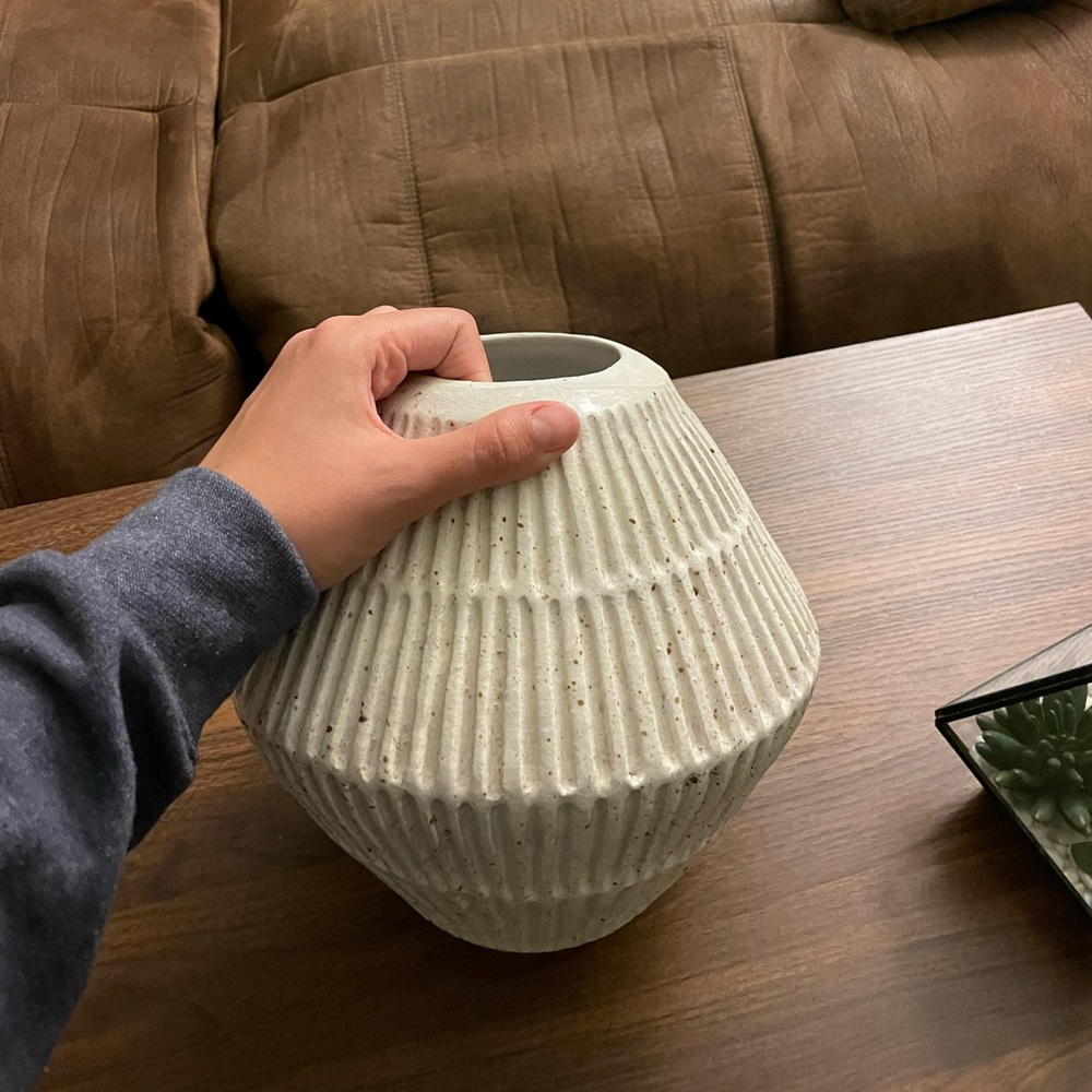 Beautiful large carved cream vase. Bought it at target. Never used!!!